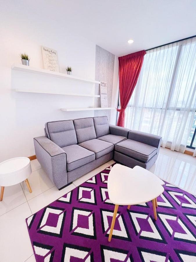 Connected Train 3 Bedrooms - Above Klgateway Mall 14 Куала-Лумпур Экстерьер фото